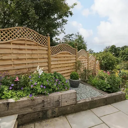 West View * Milnthorpe